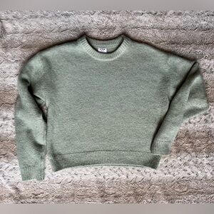 Women's Sage Green Sweater. XS